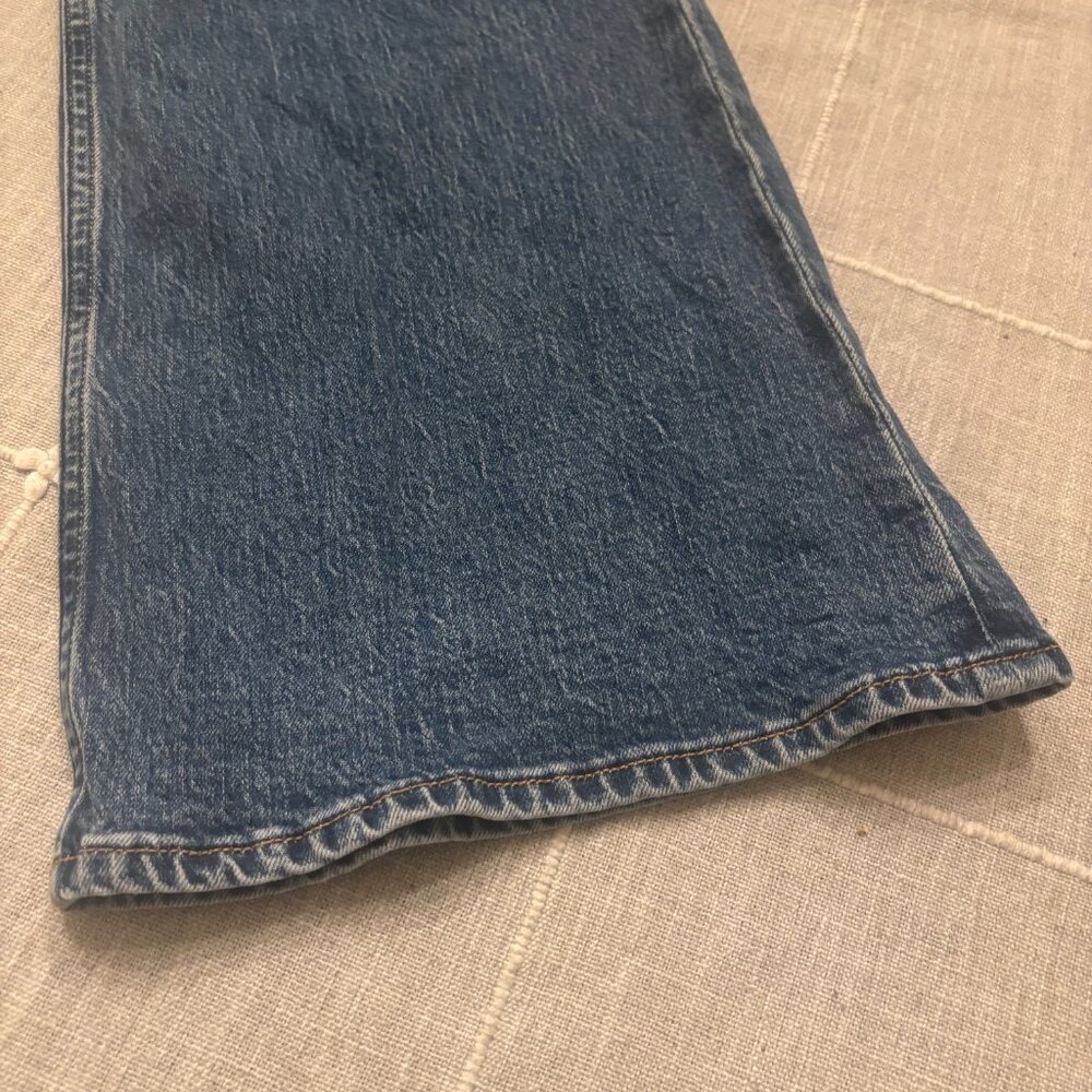 A&F Curve Love High Rise / Bootcut / Long Jeans - WORN ONCE - Picture 9 of 10